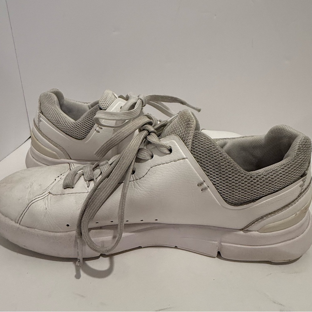 On The Roger Advantage Cloudtec Women’s Size 8.5 Tennis Shoes All White - Picture 5 of 10
